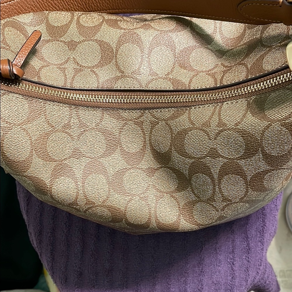 Coach Brown and Tan Hobo Bag 💼 with Matching Wallet - Picture 7 of 13